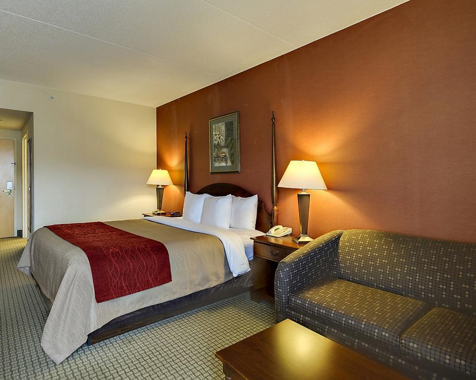 Comfort Inn & Suites York Exterior photo